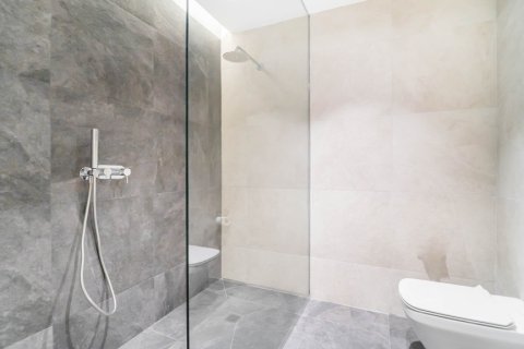 Apartment for rent in Madrid, Spain 2 bedrooms, 130 sq.m. No. 196682 - photo 17