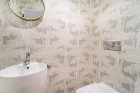 Apartment for rent in Madrid, Spain 2 bedrooms, 130 sq.m. No. 196682 - photo 21