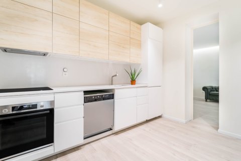 Apartment for rent in Madrid, Spain 2 bedrooms, 130 sq.m. No. 196682 - photo 7