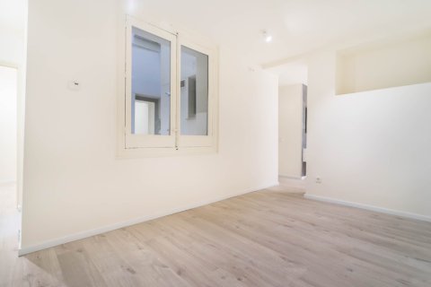 Apartment for rent in Madrid, Spain 2 bedrooms, 130 sq.m. No. 196682 - photo 22