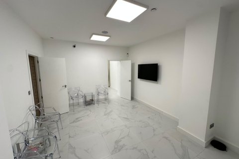 Commercial property for rent in Valencia, Spain 68 sq.m. No. 196681 - photo 7