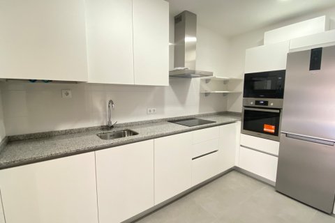 Apartment for rent in Madrid, Spain 1 bedroom, 70 sq.m. No. 196683 - photo 12