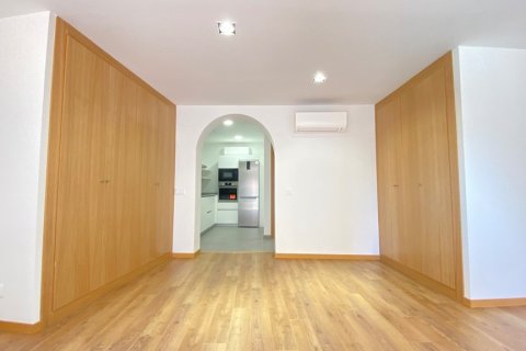 Apartment for rent in Madrid, Spain 1 bedroom, 70 sq.m. No. 196683 - photo 10