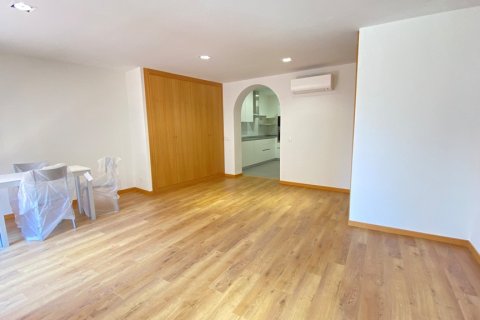 Apartment for rent in Madrid, Spain 1 bedroom, 70 sq.m. No. 196683 - photo 8