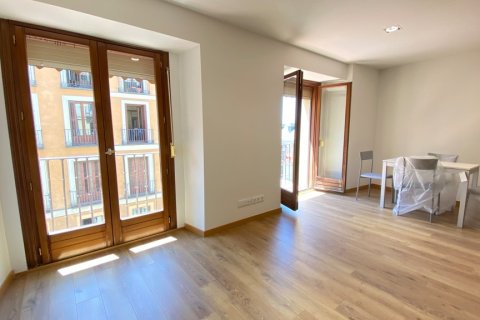 Apartment for rent in Madrid, Spain 1 bedroom, 70 sq.m. No. 196683 - photo 6