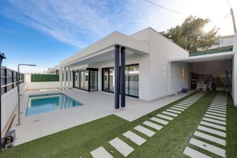 Villa for sale in Pinar De Campoverde, Alicante, Spain 3 bedrooms, 111 sq.m. No. 149616 - photo 27