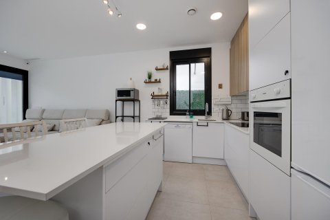 Villa for sale in Pinar De Campoverde, Alicante, Spain 3 bedrooms, 111 sq.m. No. 149616 - photo 10