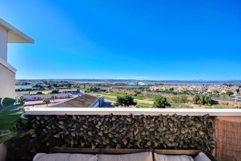 Продажа квартиры в Торревьеха, Аликанте, Испания 3 спальни, 80м2 №149619 - фото 2