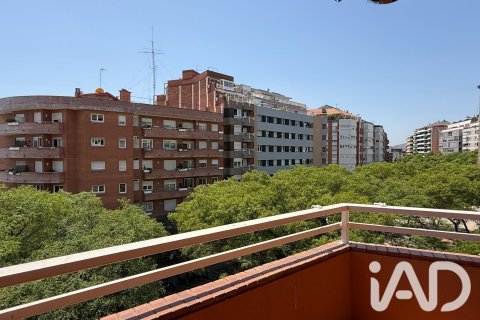 Penthouse w Barcelona, Hiszpania 3 sypialnie, 96 mkw. nr 187624 – zdjęcie 6