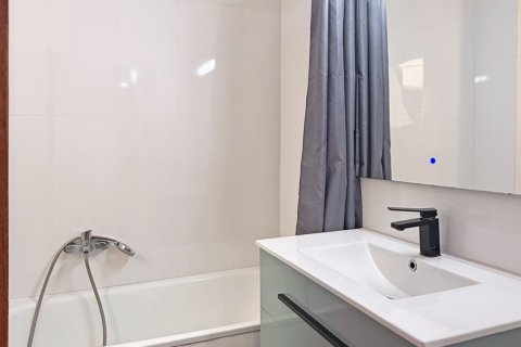 Penthouse w Barcelona, Hiszpania 3 sypialnie, 96 mkw. nr 187624 – zdjęcie 20