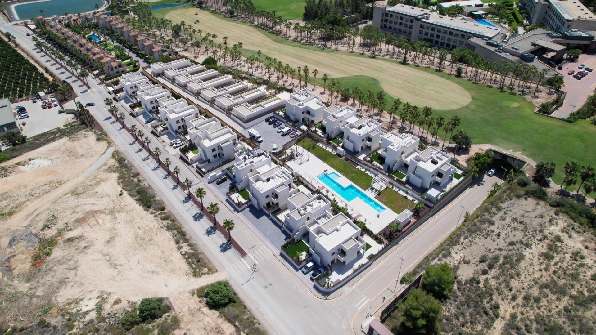 Bungalow en Algorfa, Alicante, España 2 dormitorios, 72 m2 No. 103463