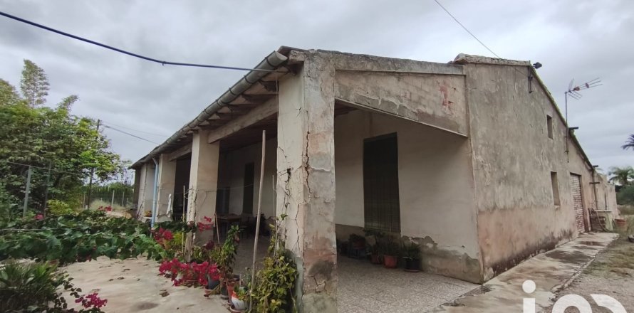 Māja Elche, Alicante, Spānijā 5 istabas, 240 m2 Nr. 152941