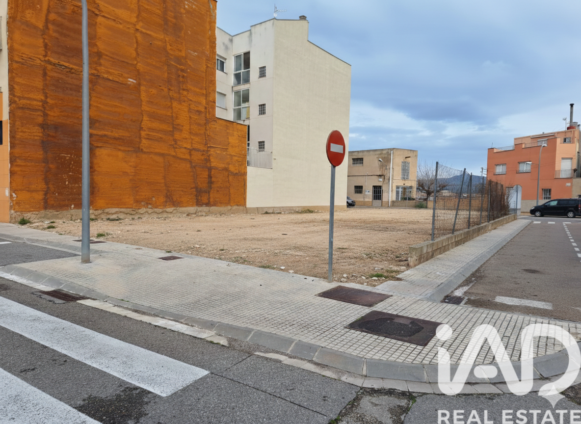 Tontti Roquetes, Tarragona, Espanja 450 m2 No. 173213