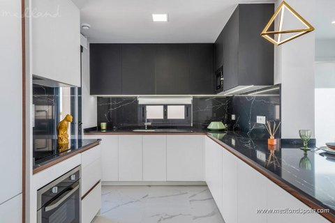 Apartamento en venta en San Miguel de Salinas, Alicante, España 3 dormitorios, 92 m2 No. 196887 - foto 6
