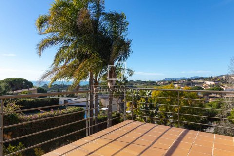 Villa for sale in Sant Vicenc De Montalt, Barcelona, Spain 6 bedrooms, 707 sq.m. No. 150313 - photo 23