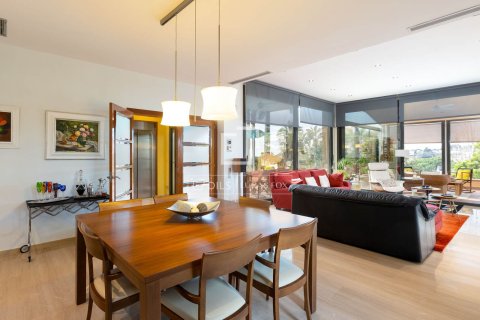 Villa for sale in Sant Vicenc De Montalt, Barcelona, Spain 6 bedrooms, 707 sq.m. No. 150313 - photo 11