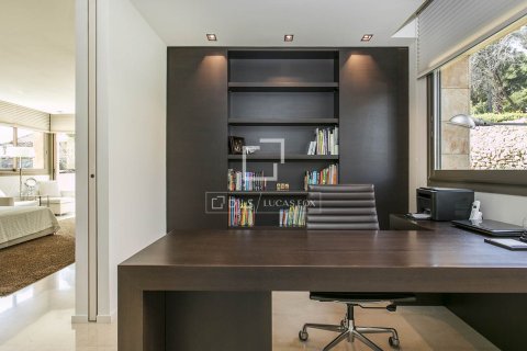 Villa for sale in Barcelona, Spain 7 bedrooms, 900 sq.m. No. 150311 - photo 23