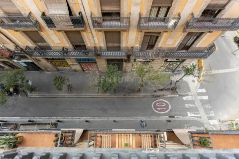 Wohnung zum Verkauf in Barcelona, Spanien 1 Schlafzimmer, 99 m2 Nr. 166878 - Foto 4