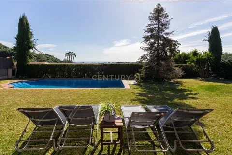 House for sale in Sant Vicenc De Montalt, Barcelona, Spain 4 bedrooms, 229 sq.m. No. 166879 - photo 12