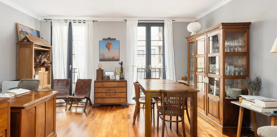 Wohnung in Barcelona, Spanien 3 Schlafzimmer, 98 m2 Nr. 166880