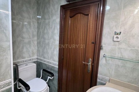 Wohnung zum Verkauf in Badalona, Barcelona, Spanien 3 Schlafzimmer, 82 m2 Nr. 166882 - Foto 20