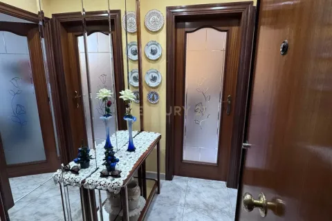 Wohnung zum Verkauf in Badalona, Barcelona, Spanien 3 Schlafzimmer, 82 m2 Nr. 166882 - Foto 2