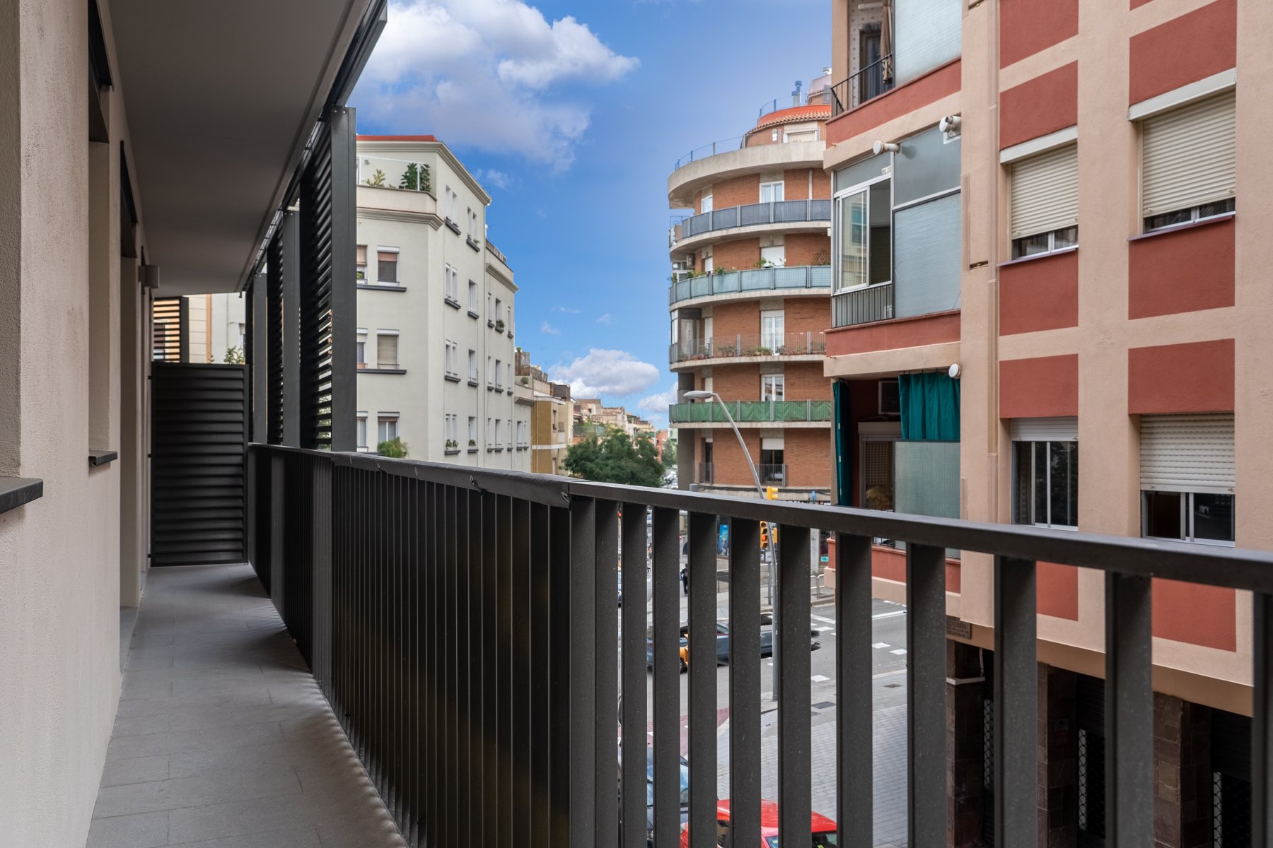 Apartment in Barcelona, Spain 4 bedrooms,  No. 141278