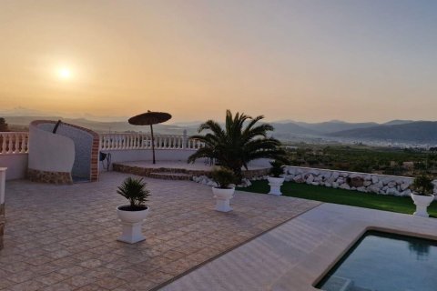 Huvila myytävänä Pinoso, Alicante, Espanja, 4 makuuhuonetta, 253 m2 No. 173854 - kuva 3