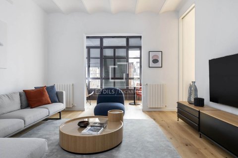 Аренда квартиры в Барселона, Испания 2 спальни, 100м2 №164313 - фото 3