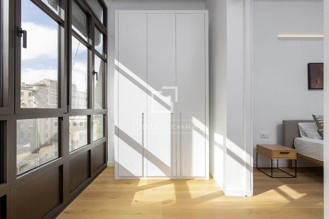 Аренда квартиры в Барселона, Испания 2 спальни, 100м2 №164313 - фото 16