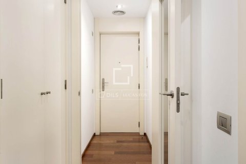 Аренда квартиры в Барселона, Испания 2 спальни, 87м2 №164310 - фото 27