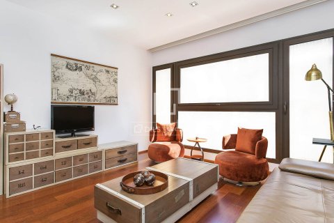 Аренда квартиры в Барселона, Испания 2 спальни, 87м2 №164310 - фото 9