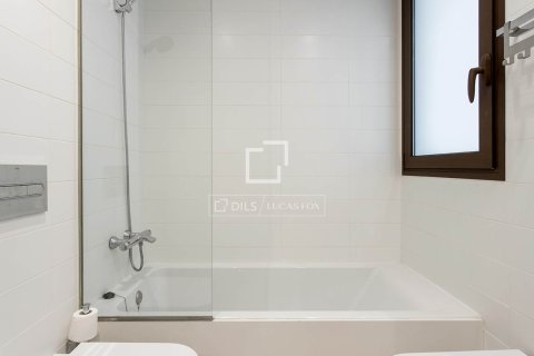 Аренда квартиры в Барселона, Испания 2 спальни, 87м2 №164310 - фото 26
