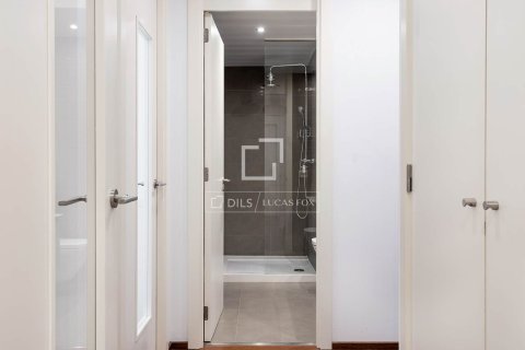 Аренда квартиры в Барселона, Испания 2 спальни, 87м2 №164310 - фото 19