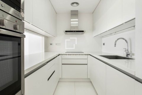 Аренда квартиры в Барселона, Испания 2 спальни, 87м2 №164310 - фото 13