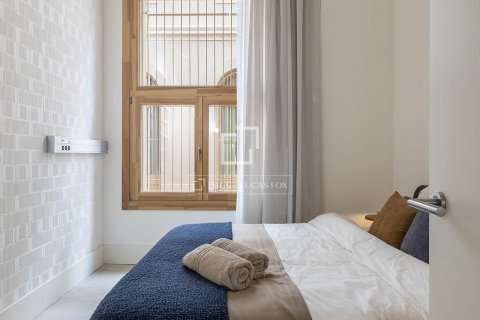 Аренда квартиры в Барселона, Испания 2 спальни, 109м2 №164311 - фото 16