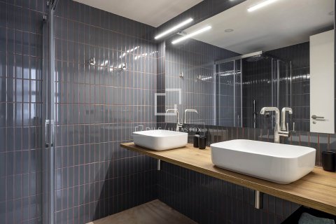 Аренда квартиры в Барселона, Испания 2 спальни, 109м2 №164311 - фото 25