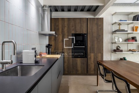 Аренда квартиры в Барселона, Испания 2 спальни, 109м2 №164311 - фото 8