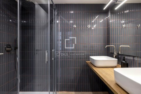 Аренда квартиры в Барселона, Испания 2 спальни, 109м2 №164311 - фото 26