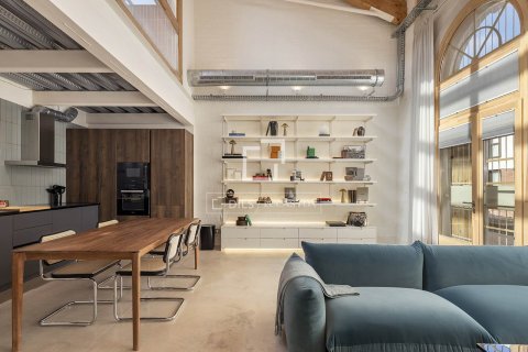 Аренда квартиры в Барселона, Испания 2 спальни, 109м2 №164311 - фото 3