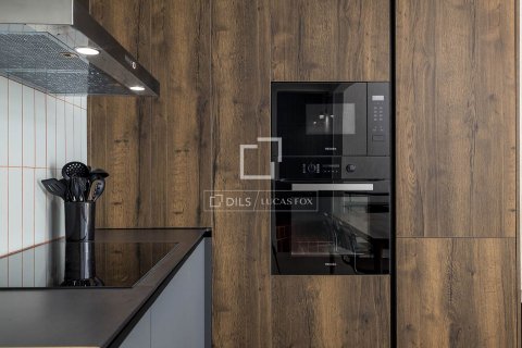 Аренда квартиры в Барселона, Испания 2 спальни, 109м2 №164311 - фото 9