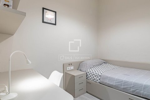 Apartment for sale in Barcelona, Spain 2 bedrooms, 79 sq.m. No. 164314 - photo 16