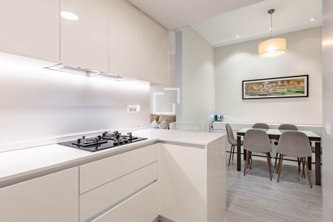 Apartment for sale in Barcelona, Spain 2 bedrooms, 79 sq.m. No. 164314 - photo 10