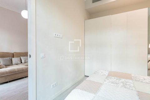 Apartment for sale in Barcelona, Spain 2 bedrooms, 79 sq.m. No. 164314 - photo 28