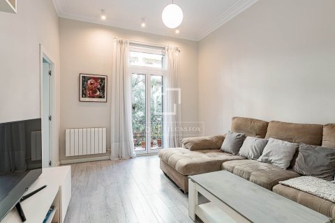 Apartment for sale in Barcelona, Spain 2 bedrooms, 79 sq.m. No. 164314 - photo 3