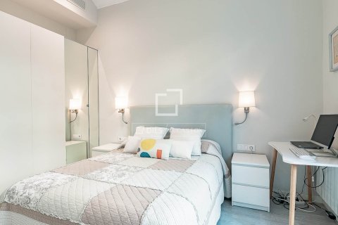 Apartment for sale in Barcelona, Spain 2 bedrooms, 79 sq.m. No. 164314 - photo 24