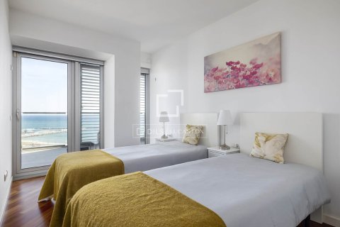 Аренда квартиры в Барселона, Испания 3 спальни, 124м2 №164312 - фото 24