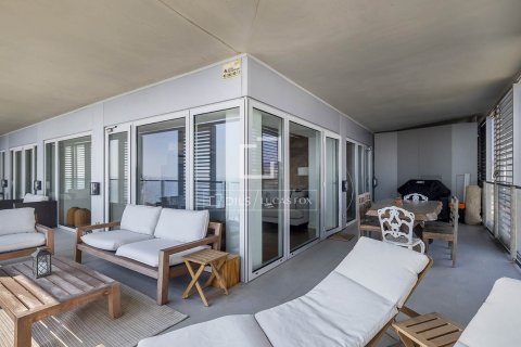 Аренда квартиры в Барселона, Испания 3 спальни, 124м2 №164312 - фото 4