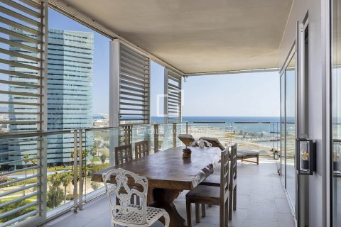 Аренда квартиры в Барселона, Испания 3 спальни, 124м2 №164312 - фото 10