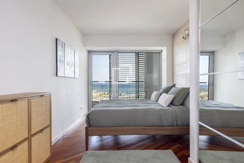 Аренда квартиры в Барселона, Испания 3 спальни, 124м2 №164312 - фото 25